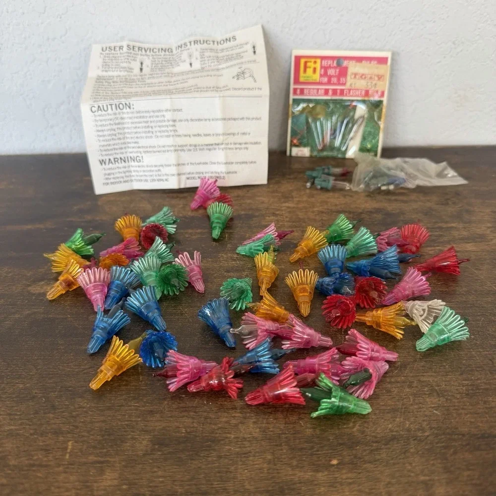 Lot Of 54 Vintage Tulip Christmas Plastic Light Reflectors Cover Starburst Color